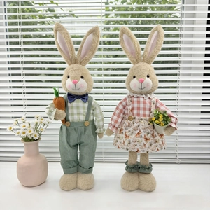 Easter telescopic bunny couple statues with rustic clothing and carrot for home decor