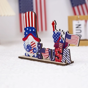 Décoration de gnome en bois avec Statue de la Liberté et texte I Love USA pour le 4 juillet