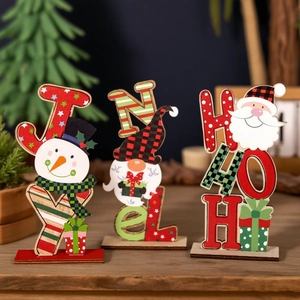 Decoración navideña de madera de tres piezas con muñeco de nieve, gnomo y Papá Noel