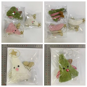 Detailed size measurement of plush Christmas tree ornaments with star and long legs