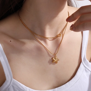 Collana doppia in acciaio inossidabile dorato con ciondolo a stella marina realistica