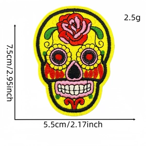 Gele geborduurde suikerschedel patch met rode rozen voor kledingdecoratie