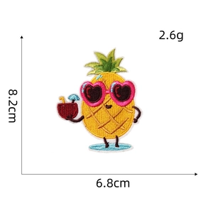 Detail view of pineapple embroidery patch with heart sunglasses and dimensions 8.2x6.8cm