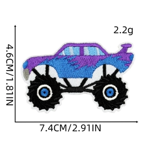 Detalle del parche bordado de monster truck con medidas 7,4 cm x 4,6 cm y diseño de llamas