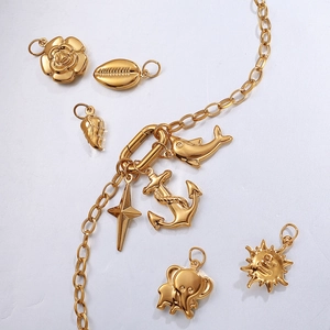 Accessoires de Pendentif DIY en Acier Inoxydable Plqué Or pour la Fabrication de Bijoux Soleil Dauphin Éléphant Trèfle Ancre Étoile Feuille Fleur Pendentif