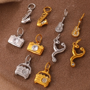 Set di mini ciondoli hip hop con strumenti musicali e attrezzi in oro e argento