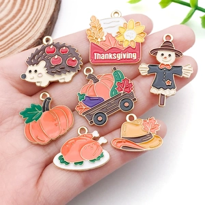 Lot de 7 breloques Action de Grâce avec hérisson et citrouille pour bijoux DIY