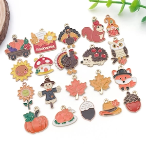 Détails de breloques émaillées colorées de Thanksgiving avec dinde et citrouille pour DIY