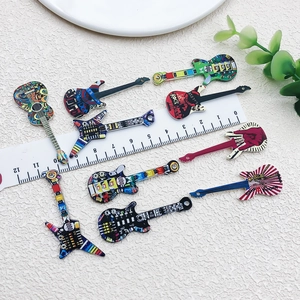 Bunte Acryl-Gitarrenanhänger für DIY-Schmuck und Schlüsselanhänger in verschiedenen Rock-Stilen