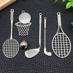 Colgantes Deportivos de Aleación de Zinc Plata Antigua Para Hacer Joyas DIY Palo de Golf Raqueta de Tenis Canasta de Baloncesto Fútbol Accesorios Para Hombres Mujeres