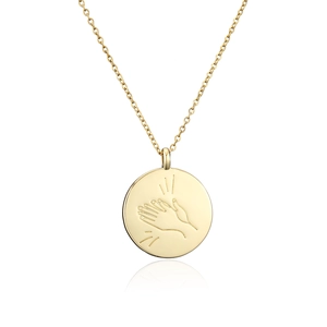 Gepolijste 18K vergulde ronde schijf hanger ketting met hand-klappende gravure op het metaal