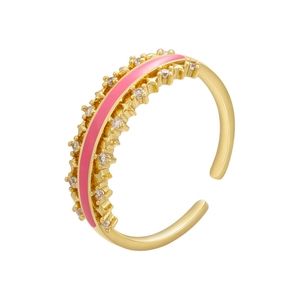 Exquisiter 18k vergoldeter offener Ring mit rosa Emaille und mikrobesetzten Zirkonia-Steinen