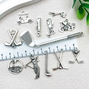 Lot de breloques de golf en argent antique avec clubs, voiturettes et sacs pour DIY bijoux