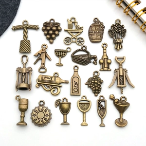 Vintage Bronze Antique Alliage Thème du Vin Pendentifs Breloques Pour DIY Collier Bijoux Fabrication Accessoires Bouteille de Vin