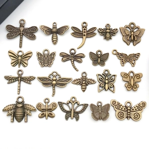 Lot de Pendentifs Insectes Rétro en Alliage de Zinc Papillon Abeille Libellule Bronze Antique Breloques Métalliques pour DIY Bijoux