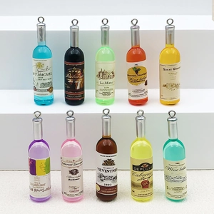 Ciondoli in Resina per Bottiglie di Vino in Miniatura Ciondoli Colorati per Bottiglie di Alcol Simulati per Decorazione Portachiavi Fai-da-te