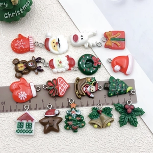 Set di ciondoli natalizi in resina con Babbo Natale e renna per gioielli fai da te