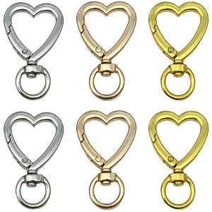 Set de 6 mosquetones de corazón de metal en colores plata, oro y oro rosa brillante