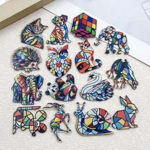 Flachbild von 15 bunten Mosaik-Tieranhängern aus Acryl mit Katze Panda und Elefant