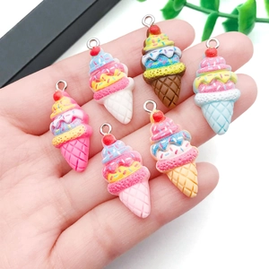 Lot de 6 pendentifs cônes de glace en résine avec crochets métalliques pour bijoux DIY