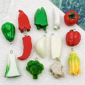 Set de colgantes vegetales realistas de resina como pimiento y ajo para llaveros DIY
