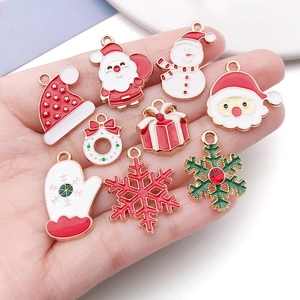 Set de 9 colgantes navideños de aleación con Papá Noel y reno para joyería hecha a mano DIY