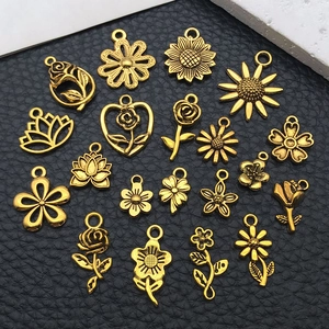 Antikgoldene Blumenanhänger in Rosen- und Sonnenblumenform für DIY-Schmuckherstellung