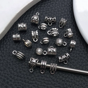 Perles de bélière en alliage argenté vintage avec divers motifs pour bijoux DIY