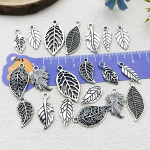 Pendentifs feuilles en alliage argenté vintage pour la fabrication de bijoux DIY créatifs