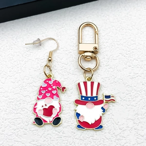 Kerstkabouter hangers van legering met roze hart en vlagpatroon voor DIY sieraden