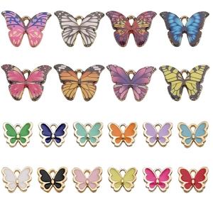 20-teiliges Schmetterling-Anhänger-Set für DIY-Schmuck mit realistischen und bunten Flügeln