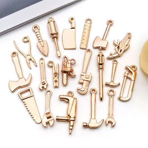 Set di 18 ciondoli mini strumenti in lega oro rosa per creazione di gioielli fai-da-te e hobby
