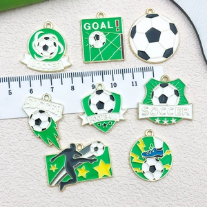 Set di ciondoli da calcio in smalto fai-da-te per gioielli e portachiavi sportivi