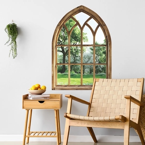 Vintage Wandtattoo im gotischen Fensterstil mit Waldmotiv und dekorativem Holzrahmen