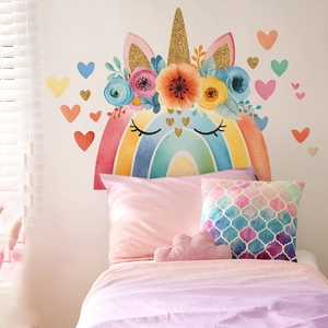 Adesivi murali con unicorno arcobaleno e cuori per la cameretta dei bambini