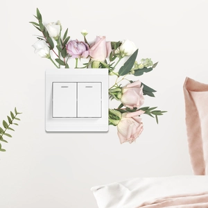 Adesivo murale floreale per interruttore doppio con decorazioni di rose rosa e foglie verdi