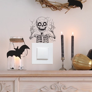 Halloween lächelndes Skelett Lichtschalter Aufkleber für Wanddeko mit Grusel-Zubehör