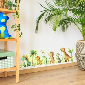Detail von selbstklebenden Aquarell-Dinosaurier-Wandstickern und Pflanzen an einer Wand