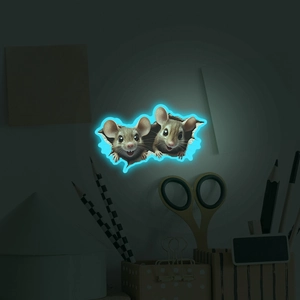Sticker mural 3D lumineux avec deux souris de dessin animé regardant par un trou de mur