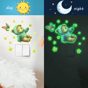 Luminous cartoon bear and stars wall sticker showing day and night glow effects