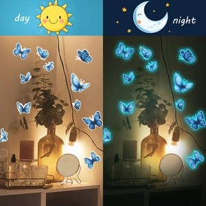 Stickers muraux papillons bleus fluorescents avec effet lumineux jour et nuit
