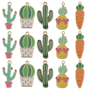 Pendentifs en émail dessin animé avec motifs cactus, ananas et carotte pour bijoux DIY