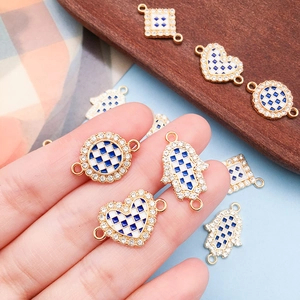 Conectores de esmalte a cuadros azules y blancos con cristales para joyería DIY