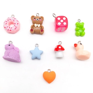 Set ciondoli in resina misti animali e dolci per gioielli fai da te e portachiavi