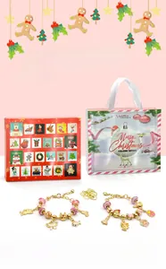 Calendario de adviento de joyas rosa y oro con pulseras DIY y bolsa de regalo navideña
