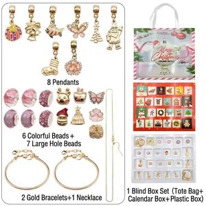 Calendario de Adviento rosa con set de joyería DIY y pulseras de dijes navideñas