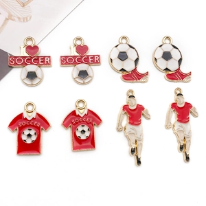 Set di ciondoli calcio smaltati con maglie e giocatori per creazione di gioielli