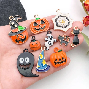 Lot de breloques Halloween en émail avec citrouille, fantôme et chat pour bijoux DIY
