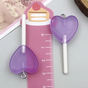 Violetter Herz-Lutscher Anhänger aus Harz mit Silberring für DIY-Schlüsselanhänger