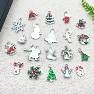 Détails de pendentifs de Noël en émail et alliage de zinc aux formes festives variées